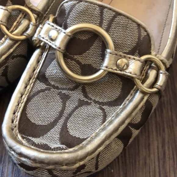 Vintage Coach loafers, gold/brown with gold hardware, size 9 - Picture 4 of 15